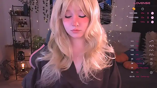 Snapshot of IrmaBell chatting on October 2025 10:44:01 PM IrmaBell online show from October 2025 10:44:01 PM