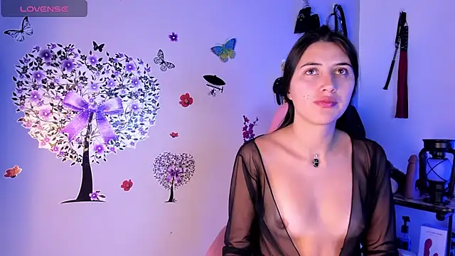 brenda moris01 online show from September 2025 09:27:01 PM