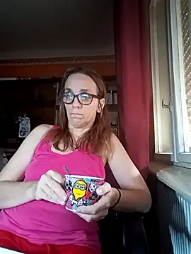 Snapshot of Dettybitch40 chatting on September 2025 07:30:01 AM Dettybitch40 online show from September 2025 07:30:01 AM