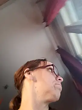 Snapshot of Dettybitch40 chatting on November 2025 09:09:01 AM Dettybitch40 online show from November 2025 09:09:01 AM