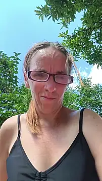 Dettybitch40 online show from July 2026 01:39:01 PM