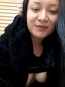 Arisha34 online show from April 2026 06:35:01 PM