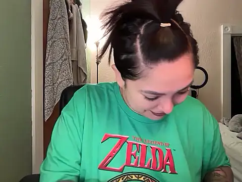 nativepumpkin95 online show from November 2025 08:46:02 PM