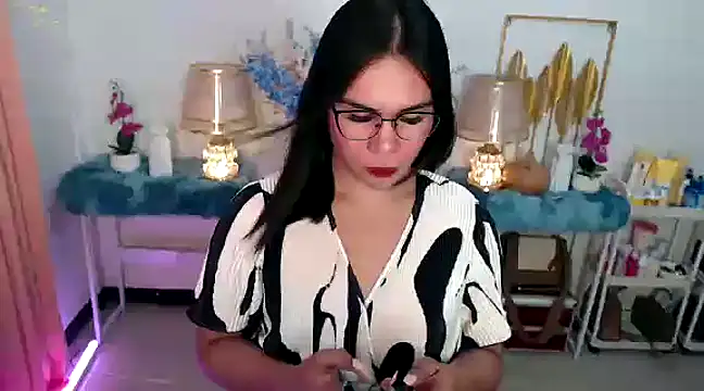 Snapshot of Asian_flabby chatting on January 2025 10:52:02 PM Asian flabby online show from January 2025 10:52:02 PM