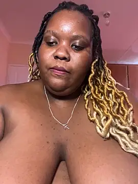 Snapshot of Michyboldy chatting on February 2025 10:07:01 AM Michyboldy online show from February 2025 10:07:01 AM