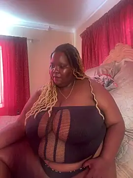 Snapshot of Michyboldy chatting on February 2025 05:00:01 AM Michyboldy online show from February 2025 05:00:01 AM