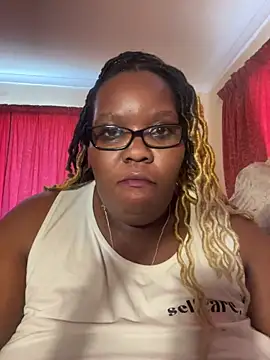 Snapshot of Michyboldy chatting on February 2025 11:41:01 AM Michyboldy online show from February 2025 11:41:01 AM