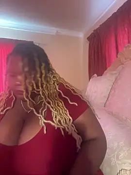 Snapshot of Michyboldy chatting on March 2025 05:00:02 AM Michyboldy online show from March 2025 05:00:02 AM