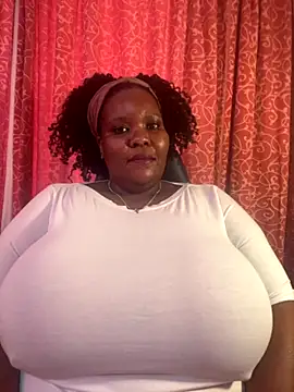 Snapshot of Michyboldy chatting on September 2025 05:51:01 AM Michyboldy online show from September 2025 05:51:01 AM