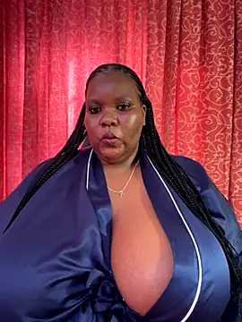 Snapshot of Michyboldy chatting on October 2025 05:40:01 AM Michyboldy online show from October 2025 05:40:01 AM