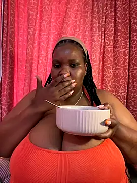 Snapshot of Michyboldy chatting on October 2025 06:36:02 AM Michyboldy online show from October 2025 06:36:02 AM