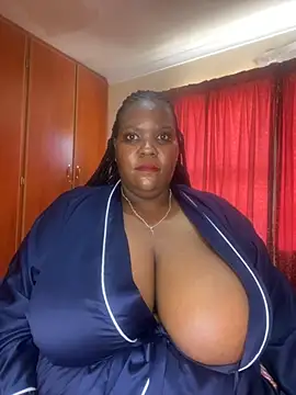 Snapshot of Michyboldy chatting on November 2025 08:24:01 AM Michyboldy online show from November 2025 08:24:01 AM