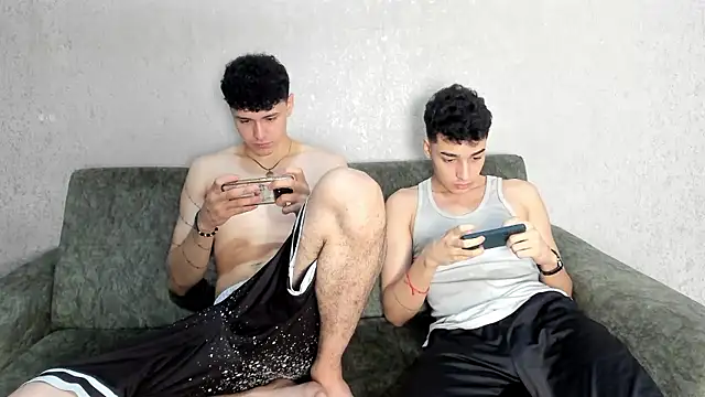 pelusos mens online show from January 2026 01:35:01 PM