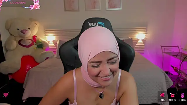 Snapshot of New_Arab_Kingdom chatting on October 2025 12:30:01 AM New Arab Kingdom online show from October 2025 12:30:01 AM