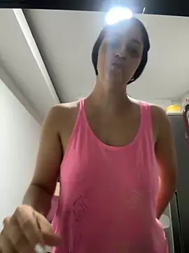 Snapshot of New_Arab_Kingdom chatting on November 2025 04:40:01 PM New Arab Kingdom online show from November 2025 04:40:01 PM