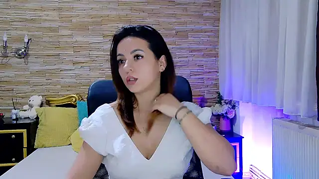 PlayfulElla online show from February 2025 12:05:02 PM