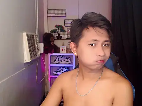 Snapshot of khael_moreno chatting on November 2025 11:04:02 PM khael moreno online show from November 2025 11:04:02 PM