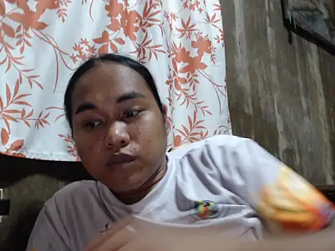 bettina love online show from October 2025 04:50:01 PM