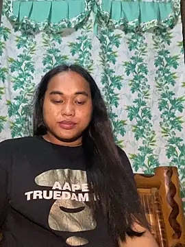 bettina love online show from April 2026 12:32:02 PM