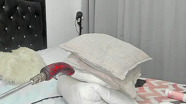 AlyssonKim online show from December 2024 10:56:02 AM