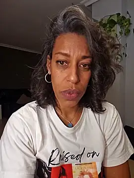 Snapshot of Goldenlace chatting on January 2026 08:34:01 PM Goldenlace online show from January 2026 08:34:01 PM