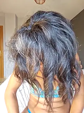 Snapshot of Goldenlace chatting on February 2026 10:52:02 AM Goldenlace online show from February 2026 10:52:02 AM