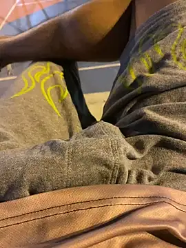 stuard-19 online show from December 2025 05:14:01 AM