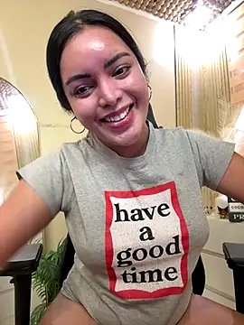 HotstuffCherrySummer online show from November 2025 07:30:02 AM