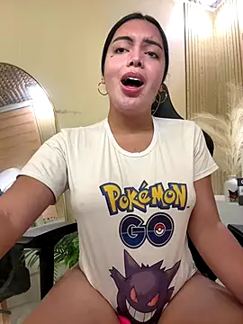 HotstuffCherrySummer online show from November 2025 08:11:02 AM