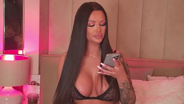 Snapshot of kaya_b chatting on January 2025 12:13:01 AM kaya b online show from January 2025 12:13:01 AM