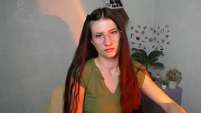 MaryEm976 online show from October 2025 06:00:02 AM