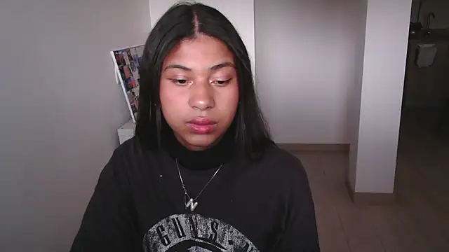 dark enchantress  online show from January 2025 09:57:01 PM