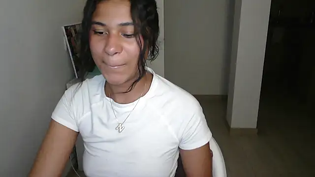 dark enchantress  online show from January 2025 04:25:02 AM