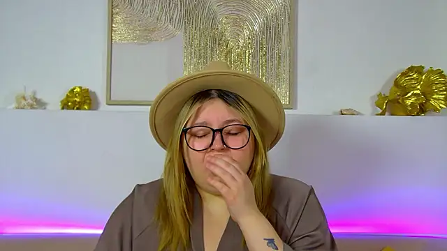 Snapshot of LillianKim chatting on February 2026 06:38:01 PM LillianKim online show from February 2026 06:38:01 PM