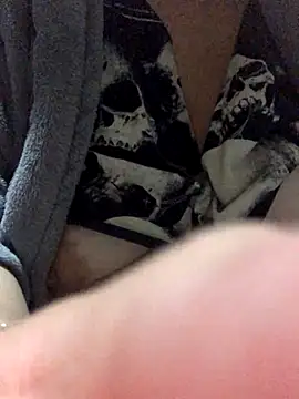 Snapshot of brendamendes chatting on September 2025 12:15:01 AM brendamendes online show from September 2025 12:15:01 AM