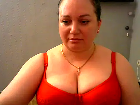 Snapshot of AmanaGi chatting on January 2025 04:44:01 PM AmanaGi online show from January 2025 04:44:01 PM