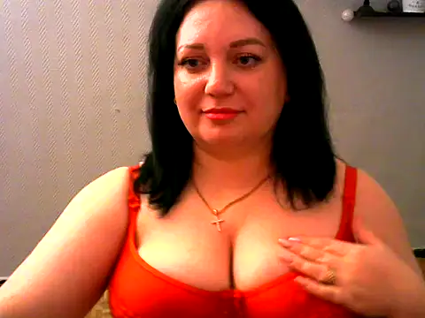 Snapshot of AmanaGi chatting on February 2025 04:47:01 PM AmanaGi online show from February 2025 04:47:01 PM