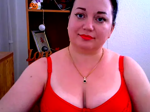 Snapshot of AmanaGi chatting on November 2025 05:01:02 PM AmanaGi online show from November 2025 05:01:02 PM