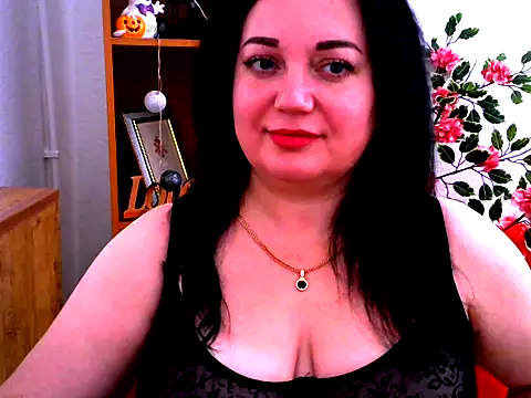 Snapshot of AmanaGi chatting on November 2025 04:35:01 PM AmanaGi online show from November 2025 04:35:01 PM