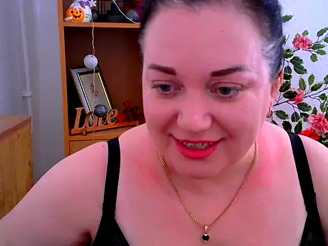 Snapshot of AmanaGi chatting on December 2025 04:37:02 PM AmanaGi online show from December 2025 04:37:02 PM