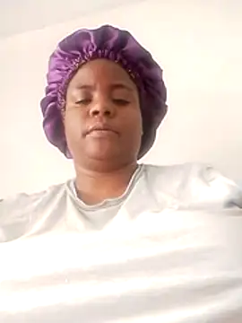 Snapshot of bigtitssxx chatting on December 2025 08:49:01 PM bigtitssxx online show from December 2025 08:49:01 PM