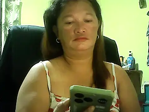 Snapshot of hott_scarlett chatting on March 2025 09:07:02 PM hott scarlett online show from March 2025 09:07:02 PM