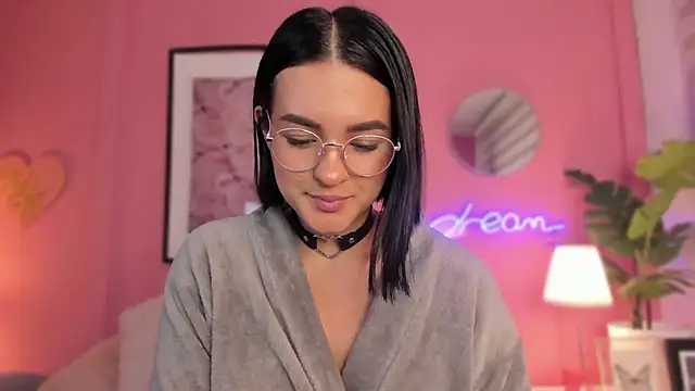 Snapshot of SoySaraa chatting on January 2025 08:53:02 AM SoySaraa online show from January 2025 08:53:02 AM