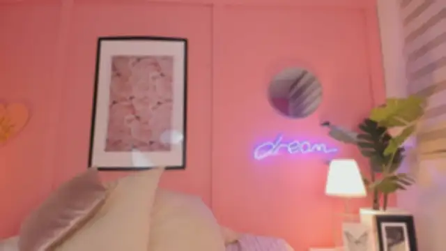 Snapshot of SoySaraa chatting on March 2025 05:07:02 AM SoySaraa online show from March 2025 05:07:02 AM