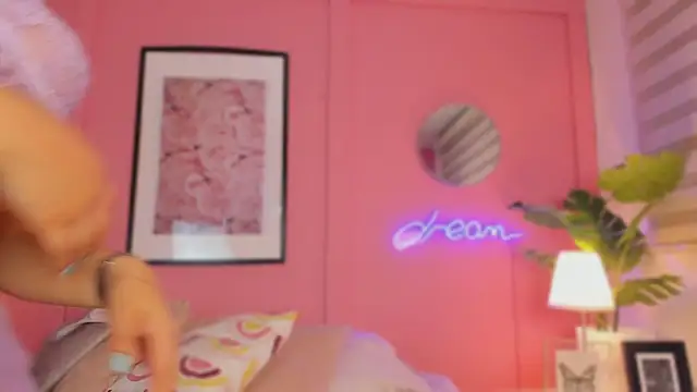 Snapshot of SoySaraa chatting on March 2025 08:21:02 AM SoySaraa online show from March 2025 08:21:02 AM