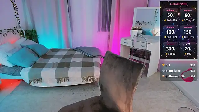 LiluDallass online show from March 2025 06:47:01 PM