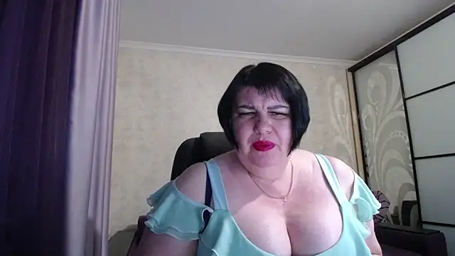 JuicyLady Di online show from February 2025 03:28:02 PM