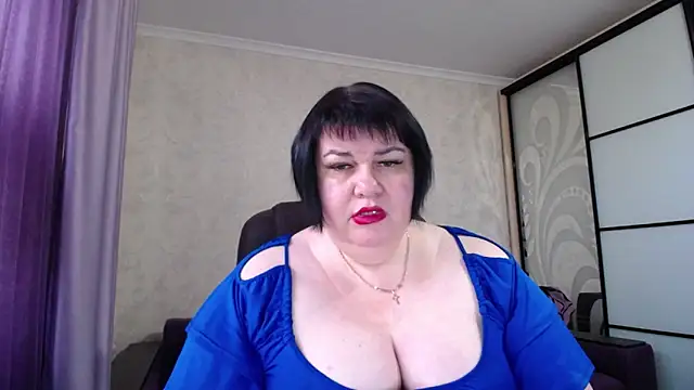 JuicyLady Di online show from October 2025 05:19:02 AM