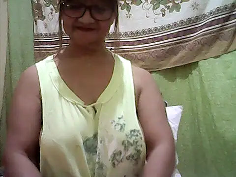 ScorpionLove12 online show from May 2026 04:01:01 PM