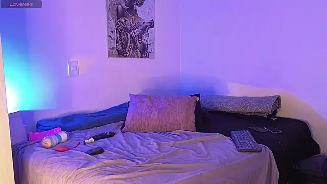 Snapshot of Corina_Ts chatting on October 2025 02:44:01 AM Corina Ts online show from October 2025 02:44:01 AM